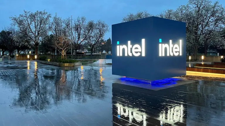 newsroom-robert-noyce-bldg-2.jpg.rendition.intel_.web_.1920.1080